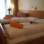 Hotel Der Tropolacherhof & Restaurant Tröpolach