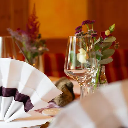 Der Troepolacherhof & Restaurant Tröpolach