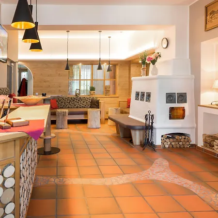 Der Troepolacherhof & Restaurant 3* Tröpolach